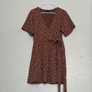 KNOWN SUPPLY KALEN DRESS - SPICE POP FLORAL GUC L